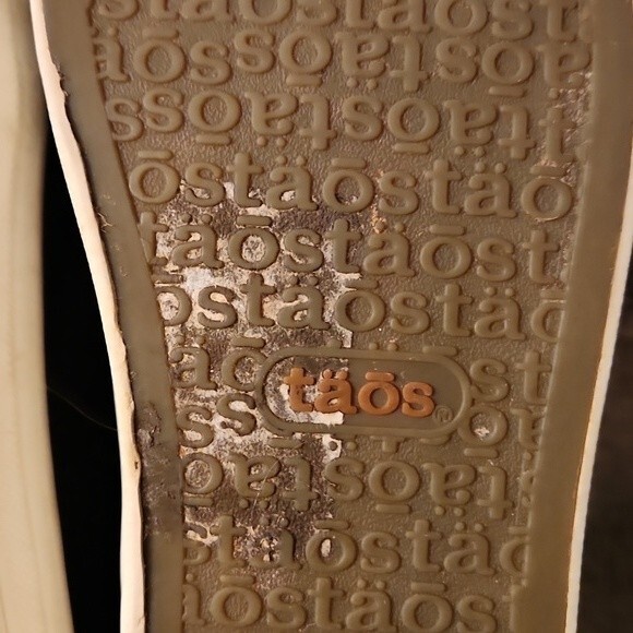 Taos "Soul" Women's Black Slip-on Shoes w/ Adjustable Straps Size 9.5 - Picture 11 of 12